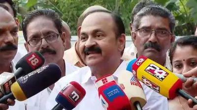 'ജയിലിലേക്കുള്ള സിപിഎം നേതാക്കളുടെ ഘോഷയാത്ര തുടങ്ങി, പദ്മകുമാറിന്റെ അറസ്റ്റിൽ കേരളം നടുങ്ങി'; ശബരിമല സ്വർണകൊള്ളയിലെ അറസ്റ്റിൽ വി ഡി സതീശൻ