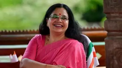 'ഇനിയും നീ ദിലീപിനെതിരെ പറഞ്ഞാൽ മുഖത്ത് ആസിഡ് ഒഴിക്കും'; ഡബിങ് ആർട്ടിസ്റ്റ് ഭാഗ്യലക്ഷ്മിക്ക് ഭീഷണി