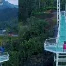 'അഡ്വഞ്ചർ ടൂറിസം പ്രമോഷൻ കൗൺസിലിന്റെ അനുമതിയില്ല, സ്റ്റോപ്പ് മെമ്മോ നൽകിയിട്ടും അവഗണിച്ച് നിർമാണം തുടർന്നു'; ഇടുക്കി ആനച്ചാലിലെ ഗ്ലാസ് ബ്രിഡ്ജിൻ്റെ പ്രവർത്തനം തടഞ്ഞു