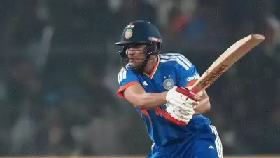 പൊൻമുട്ടയിടുന്ന രാജകുമാരൻ, ടി-20യിൽ വീണ്ടും ഫ്ലോപ്പായി ശുഭ്മൻ ഗിൽ; സഞ്ജുവിന് അവസരം കൊടുക്കു എന്ന ആവശ്യം ശക്തം