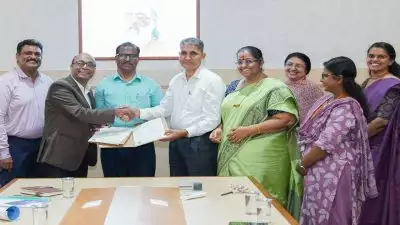 ഫിന്‍എക്‌സ് ഇന്‍സ്റ്റിറ്റ്യൂട്ട് ചിന്‍മയ വിശ്വ വിദ്യാപീഠവുമായി ധാരണാപത്രം ഒപ്പിട്ടു