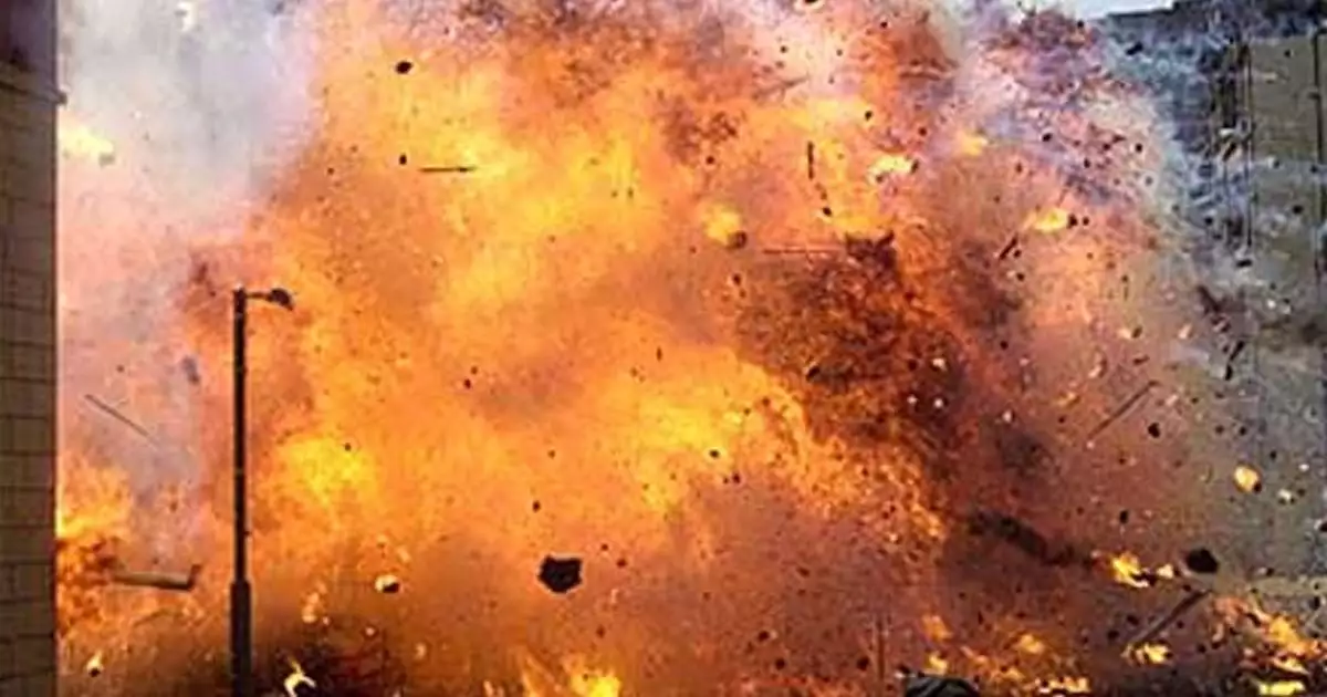 ബോംബ് സ്ഫോടനത്തിൽ സിപിഎം പ്രവർത്തകന്റെ കൈപ്പത്തി ചിതറി; അപകടം ബോംബ് കൈകാര്യം ചെയ്യുന്നതിനിടെ