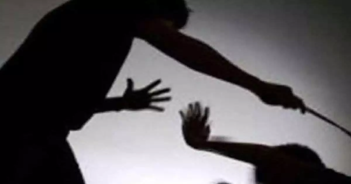 ഹോംവർക്ക് ചെയ്തില്ല, മൂന്നാം ക്ലാസുകാരന് അധ്യാപകന്റെ ക്രൂര മര്ദ്ദനം; സംഭവം ഒതുക്കി തീർക്കാൻ സ്കൂള് അധികൃതരുടെ ശ്രമമെന്ന് പിതാവ്