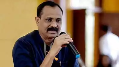 'പ്രധാനമന്ത്രിയുടെ സന്ദർശനം, ഫ്ലക്സ് ബോർഡുകൾ അനധികൃതമായി സ്ഥാപിച്ചു'; ജില്ലാ പ്രസിഡന്റിന് പിഴ ഈടാക്കിയത് സ്വാഭാവിക നടപടിയെന്ന് മേയർ വി വി രാജേഷ്