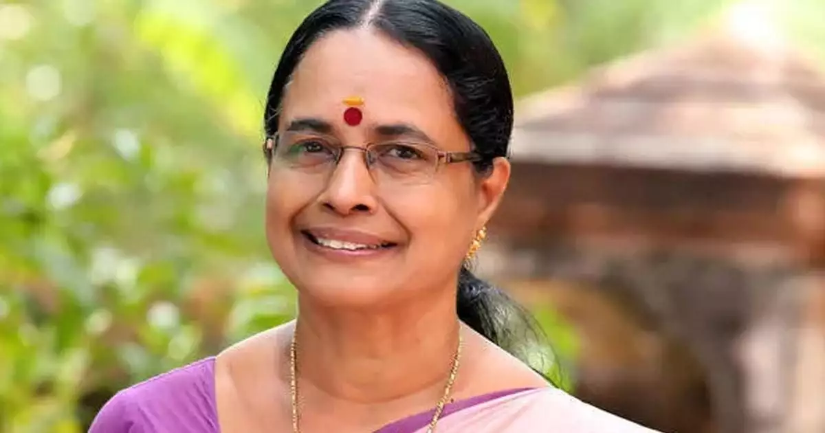 'സിപിഐഎമ്മില് ചേര്ന്ന പി സരിനും, ശോഭന ജോര്ജിനും ഈ പേര് ചേരുമോ?'; വര്ഗവഞ്ചക പരാമർശത്തിൽ പ്രതികരിച്ച് ഐഷ പോറ്റി