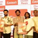 രുചിപ്പാട്ടിന്റെ 'ചിക്കൻ സോങ് '; ലോക ചിക്കൻ കറി ദിനത്തിൽ കോഴിക്കറിയുടെ കഥ പറഞ്ഞ് ഈസ്റ്റേണിന്റെ 'ചിക്കൻ സോങ് '