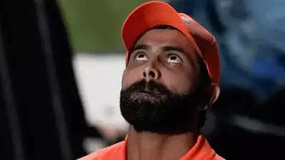 'എന്താ ജഡു ഇത്', ഓൾറൗണ്ടർ പ്രകടനത്തിൽ വീണ്ടും ഫ്ലോപ്പായി രവീന്ദ്ര ജഡേജ; ഏകദിന ഫോർമാറ്റിൽ നിന്നും വിരമിച്ചൂടെയെന്ന് ആരാധകർ