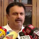 മുഖ്യമന്ത്രിയുടെ കാര്യത്തില്‍ തീരുമാനമെടുക്കാന്‍ കോണ്‍ഗ്രസിന് 4 വരെ സമയമുണ്ട്, പ്രതിപക്ഷ നേതാവിന്റെ കാര്യം ഇക്കുറി സിപിഎമ്മിന്റെ ജോലിയാണെന്ന് കെ മുരളീധരന്‍