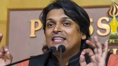 'സമൂഹമാധ്യമത്തിലൂടെ വീണ്ടും അധിക്ഷേപം, ജാമ്യവ്യവസ്ഥ ലംഘിച്ചു'; രാഹുൽ ഈശ്വറിനെതിരെ വീണ്ടും പരാതി നൽകി അതിജീവിത