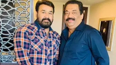 സൗഹൃദത്തിനുപ്പുറമുള്ള ബന്ധം, വിയോഗം വിശ്വസിക്കാനാവുന്നില്ല'; സി ജെ റോയിയുടെ മരണത്തിൽ മോഹൻലാൽ