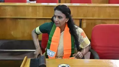 പാര്‍ട്ടി 'ക്ലാസില്‍' പങ്കെടുത്തില്ല, ഒപ്പിടാതെ വോട്ട് അസാധുവാക്കി; 'മേയര്‍' തിരഞ്ഞെടുപ്പിന് ശേഷമുള്ള വിജയാഘോഷത്തില്‍ പങ്കെടുത്തില്ല; ശ്രീലേഖയുടെ നടപടികളില്‍ അതൃപ്തി പുകഞ്ഞു ബിജെപി