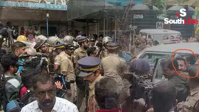 വാഹനം തടഞ്ഞു, കൂക്കി വിളിച്ചു, കരിങ്കൊടി കാട്ടി, കയ്യേറ്റ ശ്രമം; രാഹുല്‍ മാങ്കൂട്ടത്തിലിനെ വൈദ്യപരിശേധനയ്ക്ക് കൊണ്ടുവന്നപ്പോള്‍ കനത്ത പ്രതിഷേധം; അയോഗ്യനാക്കാനുള്ള നിയമോപദേശം തേടാന്‍ സ്പീക്കര്‍