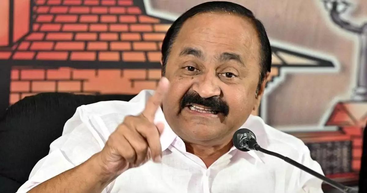 'ഞാന് പേടിച്ചുപോയെന്ന് പരാതി കൊടുത്തവരോട് പറഞ്ഞേക്ക്, കേസ് ഏത് രീതിയിൽ അന്വേഷിച്ചാലും നിലനിൽക്കില്ല'; പുനര്ജനി കേസിലെ വിജിലന്സ് നടപടിയിൽ വി ഡി സതീശൻ