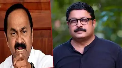 'പേടിച്ചു പോയെന്ന് പറഞ്ഞേക്ക്'; ഒര്‍ജിനല്‍ കാര്‍ഡ് മുന്നറിയിപ്പില്‍ വി ഡി സതീശന് എം വി നികേഷ് കുമാറിന്റെ മറുപടി