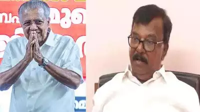 'ഇവിടെ ഒരു ചുക്കും ചുണ്ണാമ്പും ഇല്ല, ഒരു ഹെവി ഇന്‍ഡസ്ട്രി ഇല്ല, അതുകൊണ്ടാണ് ചെറുപ്പക്കാര്‍ നാടുവിട്ടു രക്ഷപ്പെടുന്നത്'; പിണറായിയുടെ ചൂരക്കറി പിണക്കത്തിന് പിന്നാലെ സര്‍ക്കാരിനെതിരെ സി ദിവാകരന്‍