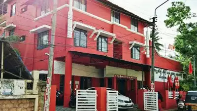 10 എംഎല്‍എമാരും അങ്കത്തിന് ഇറങ്ങട്ടെ, തലസ്ഥാനത്ത് പരീക്ഷണം വേണ്ടെന്ന് സിപിഎം; ജില്ലാ സെക്രട്ടറിയേറ്റ് നിര്‍ദേശം സംസ്ഥാന നേതൃത്വത്തിന് മുന്നിലേക്ക്