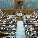 സറണ്ടര്‍ മോദി മുദ്രാവാക്യവുമായി പാര്‍ലമെന്റില്‍ പ്രതിപക്ഷം; അമേരിക്കയുമായുള്ള വ്യാപാര കരാര്‍ ഇന്ത്യയ്ക്ക് നിര്‍ണായകമെന്ന് നരേന്ദ്ര മോദി; അമേരിക്കയ്ക്ക് കീഴടങ്ങിയെന്ന് ചൂണ്ടിക്കാട്ടി പ്രതിപക്ഷ പ്രതിഷേധം