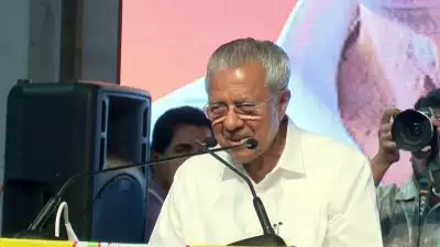 'ഞാന്‍ ഉണ്ടാകുമ്പോള്‍ മൈക്ക് കളിക്കുന്ന കളി'; മൈക്ക് തകരാറിലായെങ്കിലും ഇത്തവണ പ്രകോപിതനായില്ല, തമാശയാക്കി മുഖ്യമന്ത്രി പിണറായി വിജയന്‍