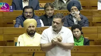 ഇന്ത്യയെ വില്‍ക്കാന്‍ നിങ്ങള്‍ക്ക് നാണമില്ലേ?; നമ്മള്‍ എന്ത് വാങ്ങിക്കണമെന്ന് അമേരിക്ക തീരുമാനിക്കുന്ന സ്ഥിതി; ഇന്ത്യ- യുഎസ് കരാറില്‍ എന്തെന്ന് ഇതുവരേയും വ്യക്തതയില്ല, പ്രധാനമന്ത്രിക്ക് ഇതുവരെ ഒന്നും മനസിലായിട്ടില്ലെന്നും കണ്ണില്‍ ഭയമെന്നും രാഹുല്‍ ഗാന്ധി