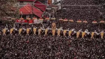 പൂരം കലക്കിയതില്‍ ഉദ്യോഗസ്ഥതല ഗൂഢാലോചന ഇല്ല, തിരുവമ്പാടി ദേവസ്വത്തെ കുറ്റപ്പെടുത്തി എസ്‌ഐടി റിപ്പോര്‍ട്ട്; 'പൊലീസ് നടപടികളല്ല പ്രശ്‌നങ്ങള്‍ക്ക് കാരണം'