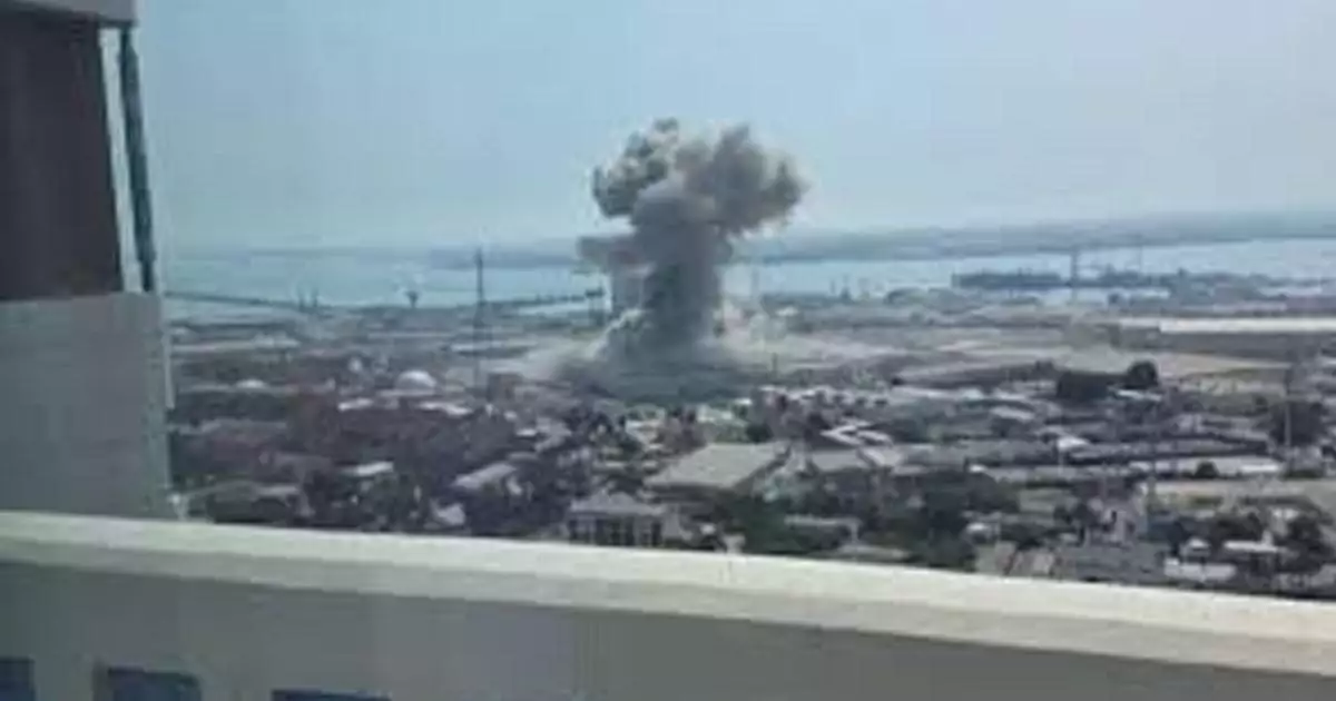 പശ്ചിമേഷ്യയാകെ വ്യാപിച്ച് സംഘര്ഷം, ബഹ്റൈനിലെ യുഎസ് താവളം ആക്രമിച്ചെന്ന് ഇറാന്; കുവൈത്തിലെ യുഎസ് എംബസി അടച്ചു