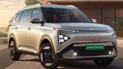 6-സീറ്റ് ഇലക്‌ട്രിക് എംപിവിയുമായി കിയ; ഉടൻ ലോഞ്ച് ചെയ്യുമോ?