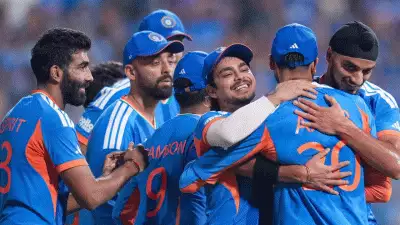 ചരിത്രം സൃഷ്ടിക്കാൻ ഇന്ത്യ; ടി-20 ലോകകപ്പ് ഫൈനലിലേക്ക് രാജകീയ പ്രവേശനം