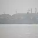 കൊച്ചിയിൽ നങ്കൂരമിട്ട ഇറാൻ കപ്പലിന്‍റെ ദൃശ്യം പകർത്താൻ ശ്രമം; രണ്ട് മാധ്യമപ്രവർത്തകർ അറസ്റ്റിൽ; ഫോട്ടോയെ‌ടുത്താൽ കേസെ‌ടുക്കുമെന്ന് കൊച്ചി പൊലീസ്