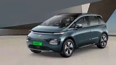 449 കി.മീ റേഞ്ചുള്ള ഇലക്‌ട്രിക് കാറിന് 70,000 രൂപയുടെ ഓഫർ; ഇത് നെക്സോൺ ഇവിയ്ക്കെതിരെയുള്ള എംജിയുടെ മാസ്റ്റർ പ്ലാൻ