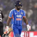 സഞ്ജു 'SIXSON'; കീവീസ് ബോളർമാരെ എയറിൽ കേറ്റി സഞ്ജു സാംസൺ മടങ്ങി