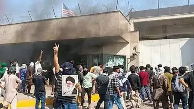 പാകിസ്ഥാനിൽ അമേരിക്ക വിരുദ്ധ പ്രക്ഷോഭത്തിൽ 23 പേർ കൊല്ലപ്പെട്ടു; വിസ നടപടികൾ നിർത്തിവച്ച് യുഎസ് എംബസി