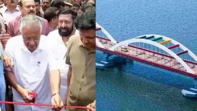 ദുരിതകാലം ഇനിയില്ല; ദ്വീപ് നിവാസികളുടെ സ്വപ്‌നം സഫലമായി, പെരുമ്പളം പാലം നാടിന് സമർപ്പിച്ച് മുഖ്യമന്ത്രി പിണറായി വിജയൻ