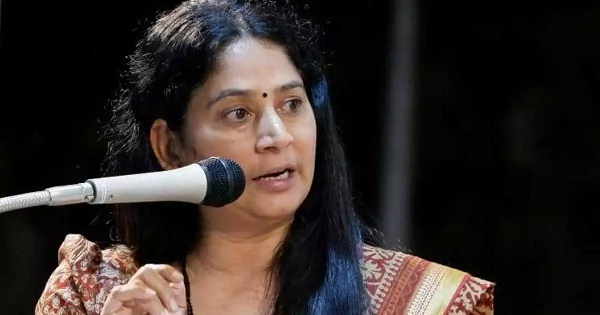 തനിക്കെതിരെ ഇപ്പോഴും സൈബർ ആക്രമണം നടക്കുന്നു, കണ്ണീർ ആയുധമാക്കാൻ താല്പര്യം ഇല്ല; നിയമപരമായി തന്നെ മുന്നോട്ട് പോകും : യു. പ്രതിഭ