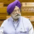 രാജ്യത്ത് ഇന്ധനക്ഷാമമില്ല, നിലവിലെ പരിഭ്രാന്തിക്ക് കാരണം ഉപഭോക്താക്കളുടെ അനാവശ്യമായ ആശങ്ക : ഹർദീപ് സിംഗ് പുരി