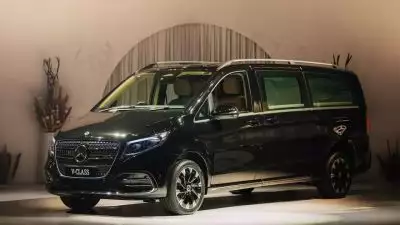 വെൽഫയറിനോട് മുട്ടാൻ പുത്തൻ  മെഴ്‌സിഡസ്-ബെൻസ് വി-ക്ലാസ് !