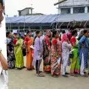 ബംഗാളില്‍ കനത്ത പോളിങ്; മൂന്നു മണിവരെ 78% പോളിങ് രേഖപ്പെടുത്തി; ക്രമക്കേട് ആരോപണവുമായി ബിജെപി; വോട്ടിങ് യന്ത്രത്തില്‍ കൃത്രിമം നടന്നുവെന്നു കണ്ടെത്തുന്ന ബൂത്തുകളില്‍ റീ പോളിങ് നടത്തുമെന്ന് തിരഞ്ഞെടുപ്പ് കമ്മീഷന്‍