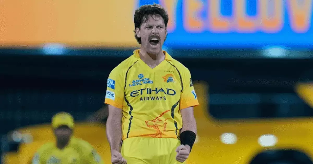 ചെന്നൈക്ക് പറ്റിയ ഏറ്റവും വലിയ അബദ്ധമാണ് മാറ്റ് ഹെൻറി, എന്തൊരു മോശം താരമാണ്'; തുറന്നടിച്ച് മുൻ ഇന്ത്യൻ താരം