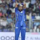 മുംബൈ ആരാധകർ എതിർ താരങ്ങൾക്ക് വേണ്ടി കൈയടിക്കുന്നത് കാണുമ്പോൾ വളരെ സങ്കടമുണ്ട്, ചിലപ്പോൾ നമ്മുടെ പ്രകടനം മോശമായത് കൊണ്ടാകാം: ഹാർദിക് പാണ്ഡ്യ