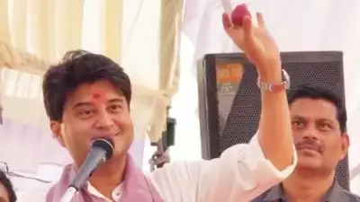 'ഉഷ്ണ തരംഗത്തെ മറികടക്കാൻ ഉള്ളി പോക്കറ്റിലിട്ടാൽ മതി', ഈ ചൂടിലും എസി ഉപയോഗിക്കാറില്ല; നിര്‍ദേശവുമായി ജ്യോതിരാദിത്യ സിന്ധ്യ