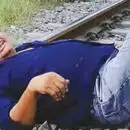 റെയിൽവേ ട്രാക്കിൽ തലവെച്ച് കിടന്നു: നടൻ മൻസൂർ അലി ഖാനെതിരെ കേസ്