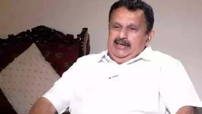 നാലു വോട്ടിന് വേണ്ടി എം.വി. ഗോവിന്ദൻ എടുത്തു ചാടി', തെരഞ്ഞെടുപ്പ് മുന്നിൽ കണ്ട് ചെയ്തതാകാം; മൊണാലിസയുടെ വിവാഹത്തിൽ അന്വേഷണം വേണം: കെ. മുരളീധരൻ