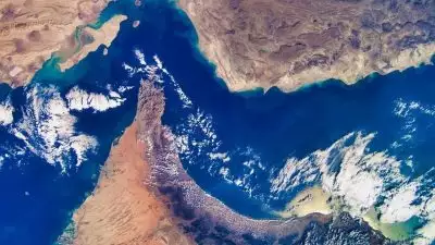 പേർഷ്യൻ ഗൾഫിലെ കടലിനടിയിലെ ഇന്റർനെറ്റ് കേബിളുകൾ വിച്ഛേദിച്ചേക്കും; ലോകമെമ്പാടുമുള്ള ഇൻറർനെറ്റ് ശൃംഖല നിശ്ചലമാകുമെന്ന് ഇറാന്റെ മുന്നറിയിപ്പ്