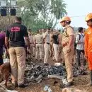 DNA സംഘം തൃശൂരില്‍, ലഭിച്ചത് 7 പൂര്‍ണ മൃതദേഹങ്ങളെന്ന് കളക്ടര്‍; ശരീര അവശിഷ്ടങ്ങള്‍ കണ്ടെത്താന്‍ കെഡാവര്‍ നായകള്‍ പരിശോധന തുടരുന്നു