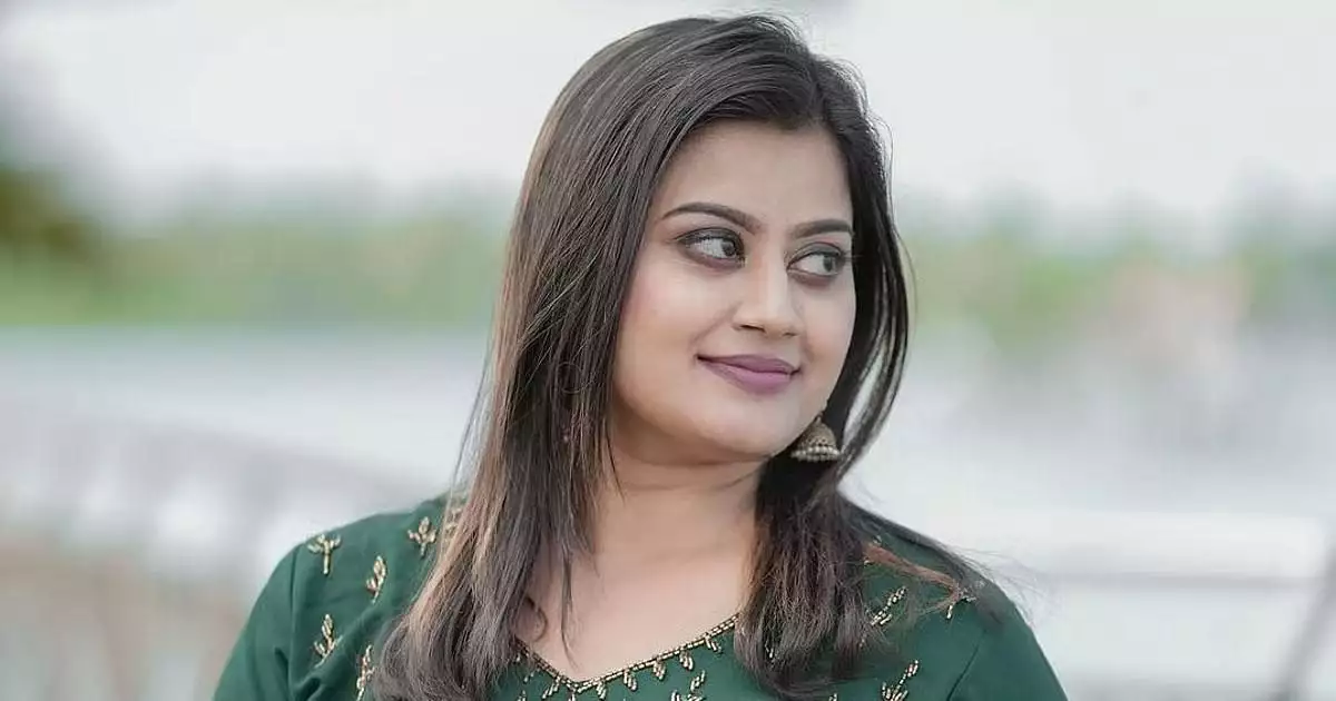 'സ്റ്റേഷനിൽ വെച്ച് അപമാനിച്ചു, ഒരുകോടി രൂപ നഷ്ടപരിഹാരം വേണം; പൊലീസിനും ലക്ഷ്മി പ്രിയക്കുമെതിരെ മുഖ്യമന്ത്രിക്കും ഡിജിപിക്കും പരാതി നല്കി നടി അൻസിബ