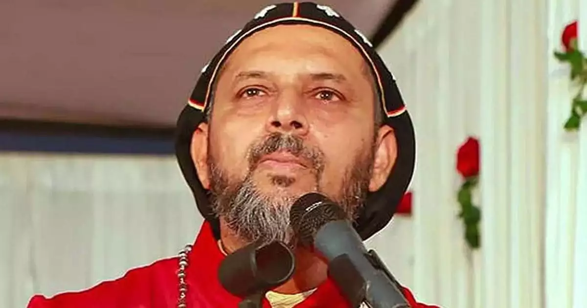 '6 വർഷത്തോളം നീണ്ട പോരാട്ടത്തിന്റെ വിജയം, പാരിസ്ഥിതിക ദുരന്തമാകുമായിരുന്ന കെ റെയിൽ ഉപേക്ഷിച്ച വി ഡി സതീശൻ സർക്കാരിനെ അഭിനന്ദിക്കുന്നു'; ഗിവർഗീസ് മാർ കൂറിലോസ്