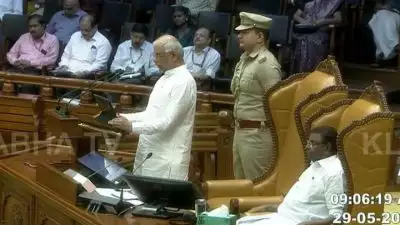 'അഴിമതി രഹിത ഭരണം കാഴ്‌ചവെക്കും, കേന്ദ്രസർക്കാരുമായി പരമാവധി സഹകരിക്കും, പ്ലസ്‌വൺ സീറ്റ്‌ വർധിപ്പിക്കും'; നയപ്രഖ്യാപന പ്രസംഗത്തിൽ വമ്പൻ പ്രഖ്യാപനങ്ങൾ