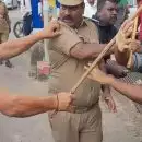 ആലപ്പുഴയിലെ ഗൺമാന്മാരുടെ മർദ്ദനം: പിണറായി വിജയന്റെ ഗണ്‍മാന്‍ ഉള്‍പ്പെടെ അഞ്ചു പൊലീസുകാര്‍ക്ക് സസ്‌പെന്‍ഷന്‍