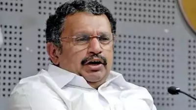 'സർക്കാർ ആശുപത്രികളിൽ രോഗികളെ നിലത്തു കിടത്താൻ പാടില്ല, അതിനുള്ള സൗകര്യങ്ങൾ ഒരുക്കും'; ആരോഗ്യമന്ത്രി കെ മുരളീധരൻ