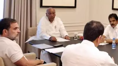 കെ സി OR വി ഡി? ആരാകും കേരളത്തിന്റെ മുഖ്യമന്ത്രി; തീരുമാനം ഉടൻ, ചർച്ച അന്തിമ ഘട്ടത്തിൽ