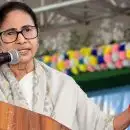 മുഖ്യമന്ത്രി പദം ഒഴിയില്ലെന്ന നിലപാടിൽ ഉറച്ച് മമത ബാനർജി; ശനിയാഴ്ച ബിജെപിയുടെ പുതിയ മുഖ്യമന്ത്രി ചുമതലയേൽക്കും